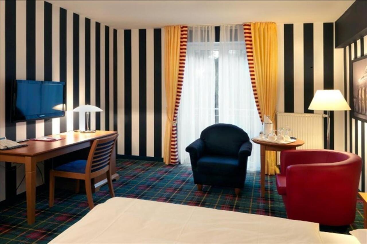 Gruenau Hotel Berlim Exterior foto