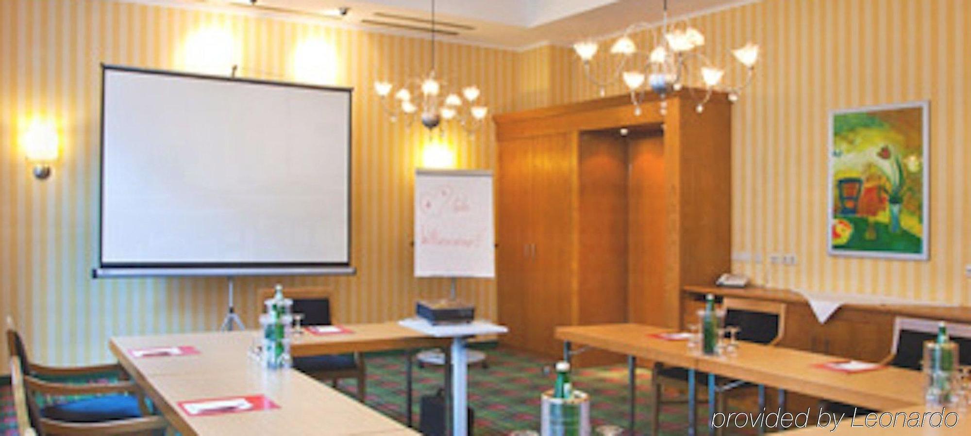 Gruenau Hotel Berlim Exterior foto