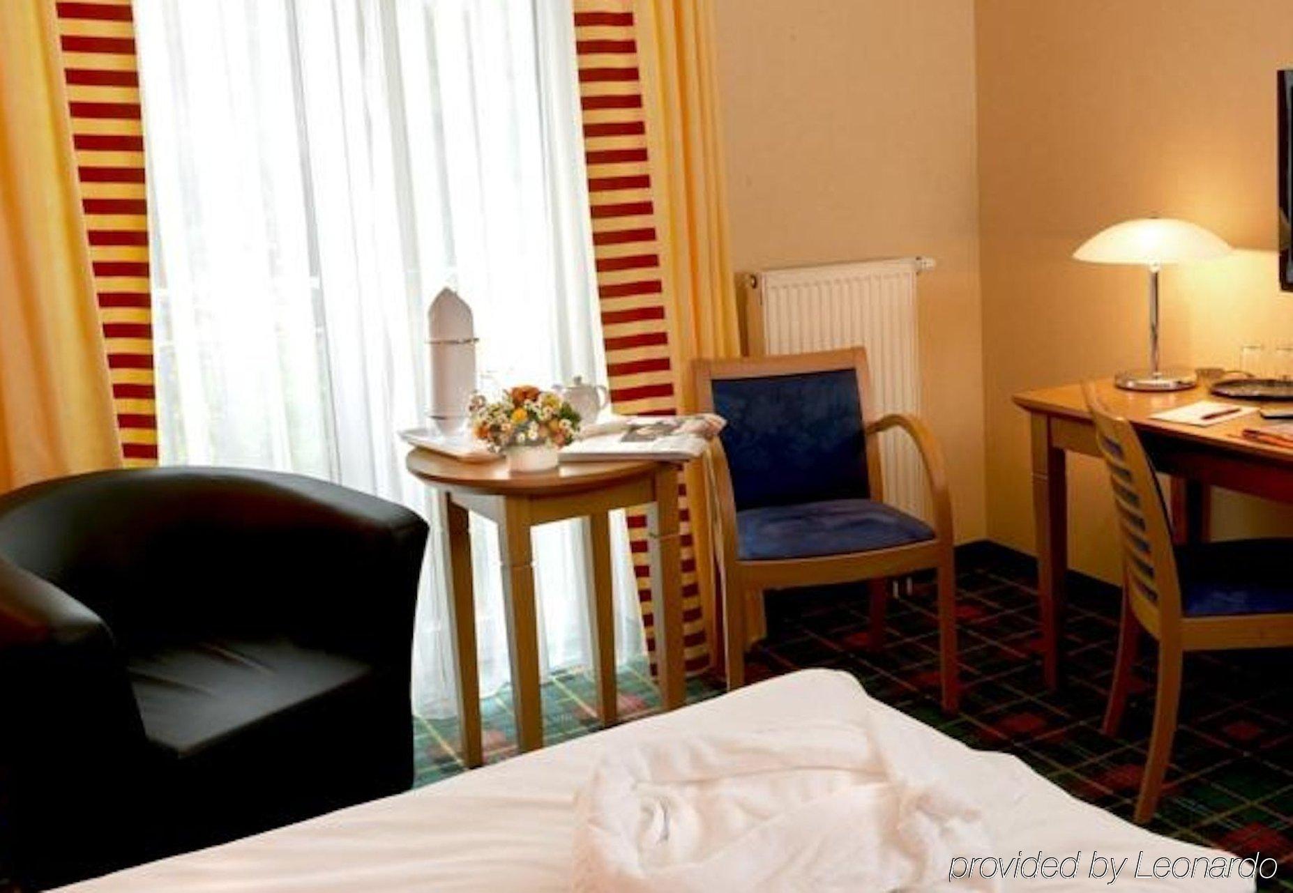 Gruenau Hotel Berlim Exterior foto